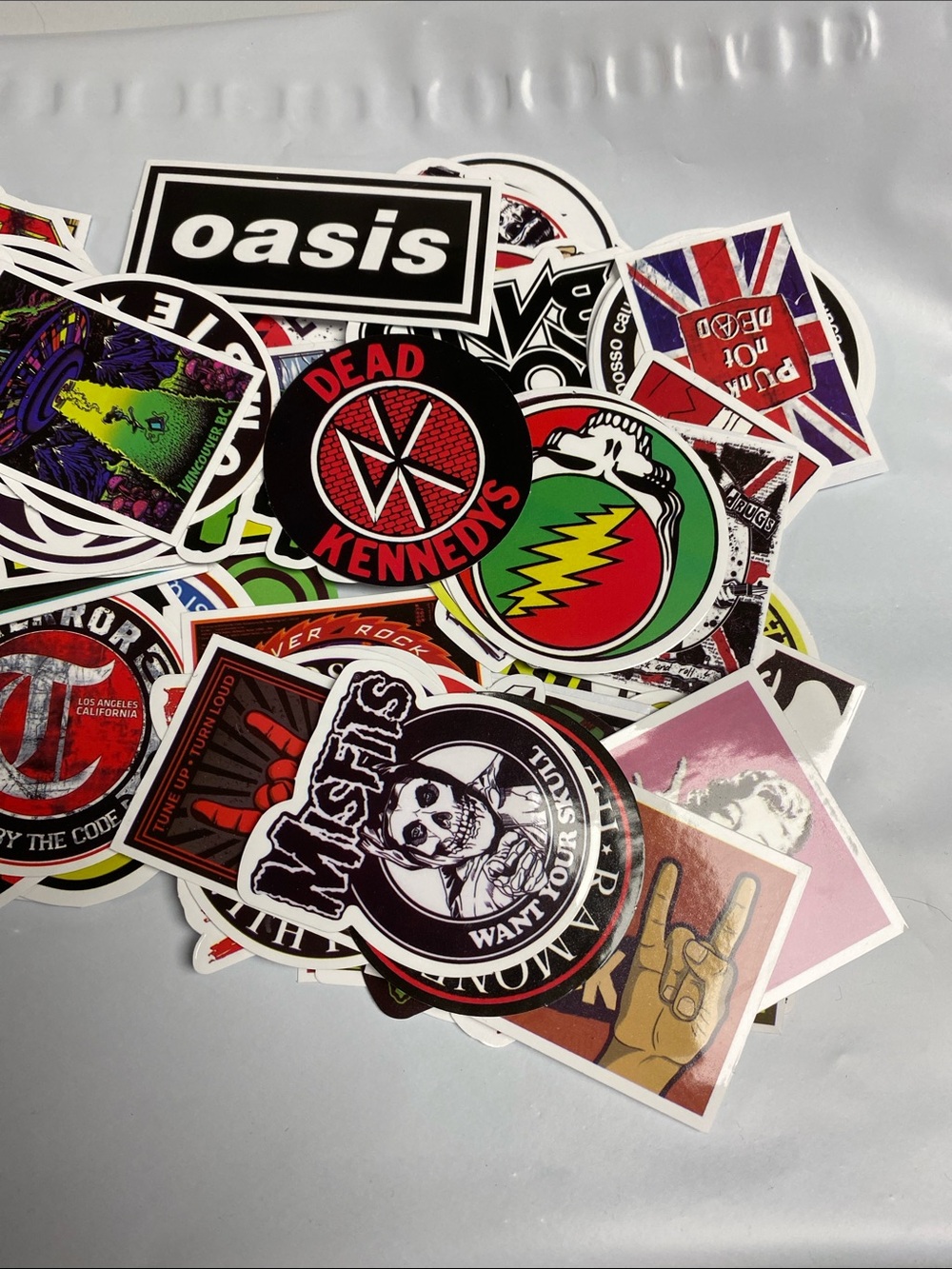 Rock/Punk/Heavy Metal Bands Water Bottle Vinyl Stickers.